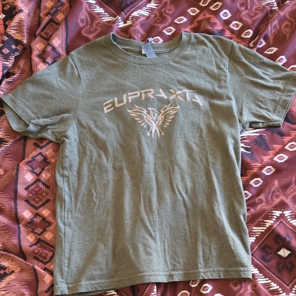 Eupraxia Graphic T-Shirt in Green